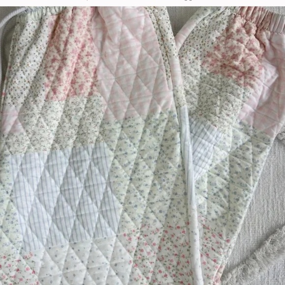 Last Pair Sunkissed Coconut “ Penny 3 “ Sun-kissed Coconut Quilted Joggers 64 - Picture 2 of 12